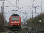 185 135-1 mit leeren Flachwagen gen Basel  am Abzwg Leutersberg 22.12.08