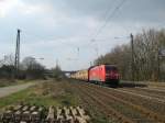 185 170-8 fhrt am 31.03.09 mit einem Autozug aus Cuxhaven durch Radbruch Richtung Sden.