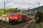185 282 mit einem gemischten Gterzug am 29.08.2009 in Thngersheim.