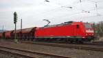 185 154-2, eigentlich  nur  eine DB-rote Lok, auffllig ist jedoch, dass sie nahezu blanko daherkommt. Aufgenommen am 12.03.2010 in Eschwege West.