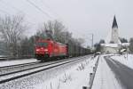 185 256 mit einem Gterzug am 04.01.2011 in Hausbach bei Vilshofen.
