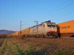 185 580 am 2.3.11 mit einem Containerwagenzug bei Ltzelsachsen.