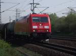 185 394-4 mit einem Kesselzug bei Fulda. 21.04.11