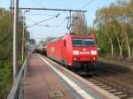 185 172-4 bei der durchfahrt des Hp Bochum Nokia. 
24.4.06