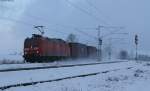 185 087-4 mit einem Containerzug in Rietheim 30.12.11