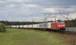 185 078-3 mit einem Containerzug bei Waghusel 19.4.12