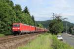 185 315-9 und 185 368-8 mit einem Kohlezug in Oberwinter am 23.06.2012