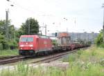 185 263-1 bei der Durchfahrt in Halle/Saale, am 23.06.12.