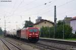 185 392-8 mit einem gemischten Gterzug Richtung Regensburg bei der Durchfahrt in Snching, 16.08.2012