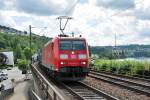 185 042-9 mit gemischtem Gterzug durch Vallendar bei Koblenz - 04.08.2012
