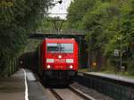 Am 31.08.2012 zieht 185 255-7 einen Kesselzug auf der KBS 480 durch den Hp Eilendorf Richtung Kln.