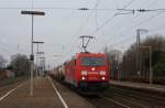 185 239-1 fuhr am 28.12.2012 mit einem Kesselwagenzug von Emden nach Osnabrck, hier in Salzbergen.