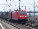 185 357 mit einen Gterzug am Haken durch Mainz Bischofsheim.23.02.2013