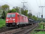 185 242 durchfhrt mit ihrem leeren Autotransport das Frhlingshafte Dresden Cotta.