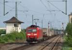 185 140-1 passiert am 07.05.13 mit einem KLV Hirschaid Richtung Bamberg.