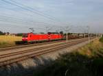 Die 185 298 und die 185 155 mit einem Gterzug am 20.07.2013 unterwegs bei Unterweilbach.