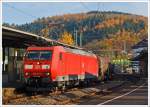 Die 185 112-0 der DB Schenker Rail fhrt am 16.11.2013 mit einem gem.