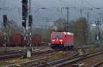 185 353-0 Lz durch Neckarelz. 18.1.2014