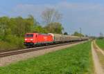 185 289 mit einem Stahlzug am 13.04.2014 bei Langenisarhofen.