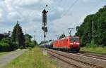 185 061-9 fuhr mir ihrer Schwester und einem Kesselwagenzug durch Langwedel. Aufgenommen am 17.06.2014.