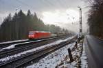 185 180-0 bei der Durschfahrt von Jossa mit einen gemischten Güterzug am 25.02.15.