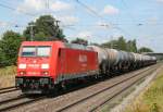 185 252 mit GC 62951 (Hamburg Hohe Schaar–Regensburg Ost) am 06.08.2013 in Scheeel, aufgenommen vom Ende des Mittelbahnsteigs