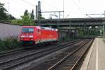 Am 13.08.2014 fuhr 185 240-9, nachdem sie einen Containerzug in den Hafen von Hamburg brachte, nun als Tfzf durch Harburg gen Maschen.