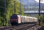 185 039-5 DB kommt durch den Wittlicher-HBF  aus Richtung Trier-Ehrang und fährt in Richtung Koblenz mit einem Stahlzug aus dem Saarland nach in das Ruhrgebiet.
 Aufgenommen vom Bahnsteig 1 in Wittlich-Hbf. 
Bei Sommerwetter am Nachmittag vom 6.5.2016.
