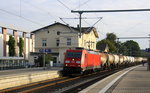 185 308-4 DB kommt aus Richtung Aachen-West,Laurensberg,Richterich,Kohlschid durch Herzogenrath mit einem Kesselzug aus Antwerpen-Rhodesie(B) nach Schwedt(Oder)  und fährt in Richtung