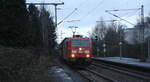 185 218-5 DB kommt mit einem Kohlenleerzug aus Bernburg nach Gent-Zeehaven(B) und kommt Richtung Mönchengladbach-Hbf,Rheydt-Hbf,Wickrath,Beckrath,Herrath und fährt durch Erkelenz in Richtung Baal,Hückelhoven-Baal,Brachelen,Lindern,Süggerrath,Geilenkirchen,Frelenberg,Zweibrüggen,Übach-Palenberg,Rimburg,Finkenrath,Hofstadt,Herzogenrath, Kohlscheid,Richterich,Laurensberg,Aachen-West. 
Aufgenommen vom Bahnsteig 1 in Erkelenz.
Bei Schneewolken am Kalten Nachmittag vom 13.1.2017.