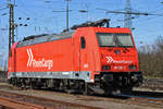 Lok 185 585-7 steht auf einem Nebengleis beim badischen Bahnhof. Die Aufnahme stammt vom 13.03.2019.