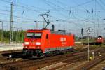 185 265-6 rollte in Angermnde an uns vorbei. Ansonsten prsentierte sich der Bahnhof whrend unseres Aufenthalts eher verschlafen. (21.8.2010)