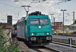 185 575-8 mit gemischtem Gterzug bei der Ausfahrt aus Bf Remagen Richtung Kln - 06.08.2010