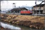 Die deutsche 185 094-0 rauscht durch den Bahnhof Au SG (04.02.2014)