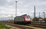 185 593 der Beacon Rail stand am 07.10.17 in Bitterfeld abgestellt.