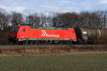 Rheincargo 185 Lok mit Kesselwägen Richtung München bei Eglharting. Schätze das könnte ein Ladung Kerosin für den Flughafen München sein. 9.Januar 2018.