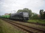 185 547 mit Leerem Holzzug bei der Ausfahrt aus Wismar am 19.9.2010