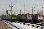 Am 5.1.11 stehen Crossrail 185 594,Crossrail 185 599,Alpha Trains 145-CL 031,145 CL-005 und 185 CL-008 sowie 185 535 und 185 532 (beide nicht im Bild,standen hinter den anderen verdeckt)abgestellt in Krefeld Hbf