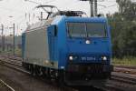 Die 185 520 am 23.8.11 als Lz in Duisburg-Entenfang.