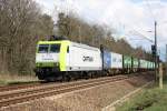 Bei Hangelsberg auf der Strecke Berlin - Frankfurt (Oder) am 23.04.12: 185 542-8  Captrain  Richtung Berlin unterwegs.