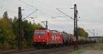 HGK 185 584-0 zieht einen Kesselwagenzug in Thngersheim Richtung Gemnden. 01.10.2012