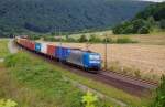 185 510 Metrans mit Containerzug am 13.08.2013 bei Harrbach gen Wrzburg.