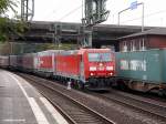 185 336-2 zog einen intermodal durch hh-harburg am 06.10.13