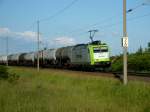 Am 31.05.2014 kam 185 543 mit einem Kesselzug aus Richtung Stendal und fuhr weiter in Richtung Salzwedel.