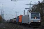 Railpool/RTB Cargo 185 687 am 21.11.13 mit einem KLV in Ratingen-Lintorf.