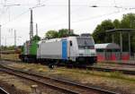 Am 01.06.2015 Rangierfahrt  202 787-8 und die 185 681-4 von der SETG (Railpool) in Stendal .