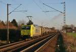 185 534 mit DGS 43388 (CFL, Gubin–Gladbeck West) am 26.11.2013 in Vhrum, aufgenommen vom Bahnsteigende