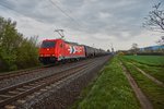 185 632-7 von HGK passiert mit einen Kesselzug am 12.04.16 Thüngersheim.