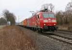 Das Edelweiß hatte sich am 18.02.2014 mal wieder auf der NSS blicken lassen; 185 142-7 mit Containerzug in Fahrtrichtung Süden. Aufgenommen in Wehretal-Reichensachsen.