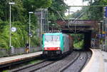 186 349-7 von Railtraxx kommt aus Richtung Köln,Aachen-Hbf und fährt durch Aachen-Schanz mit einem KLV-Containerzug aus Frankfurt-Höchstadt am Main(D) nach Genk-Goederen(B) und